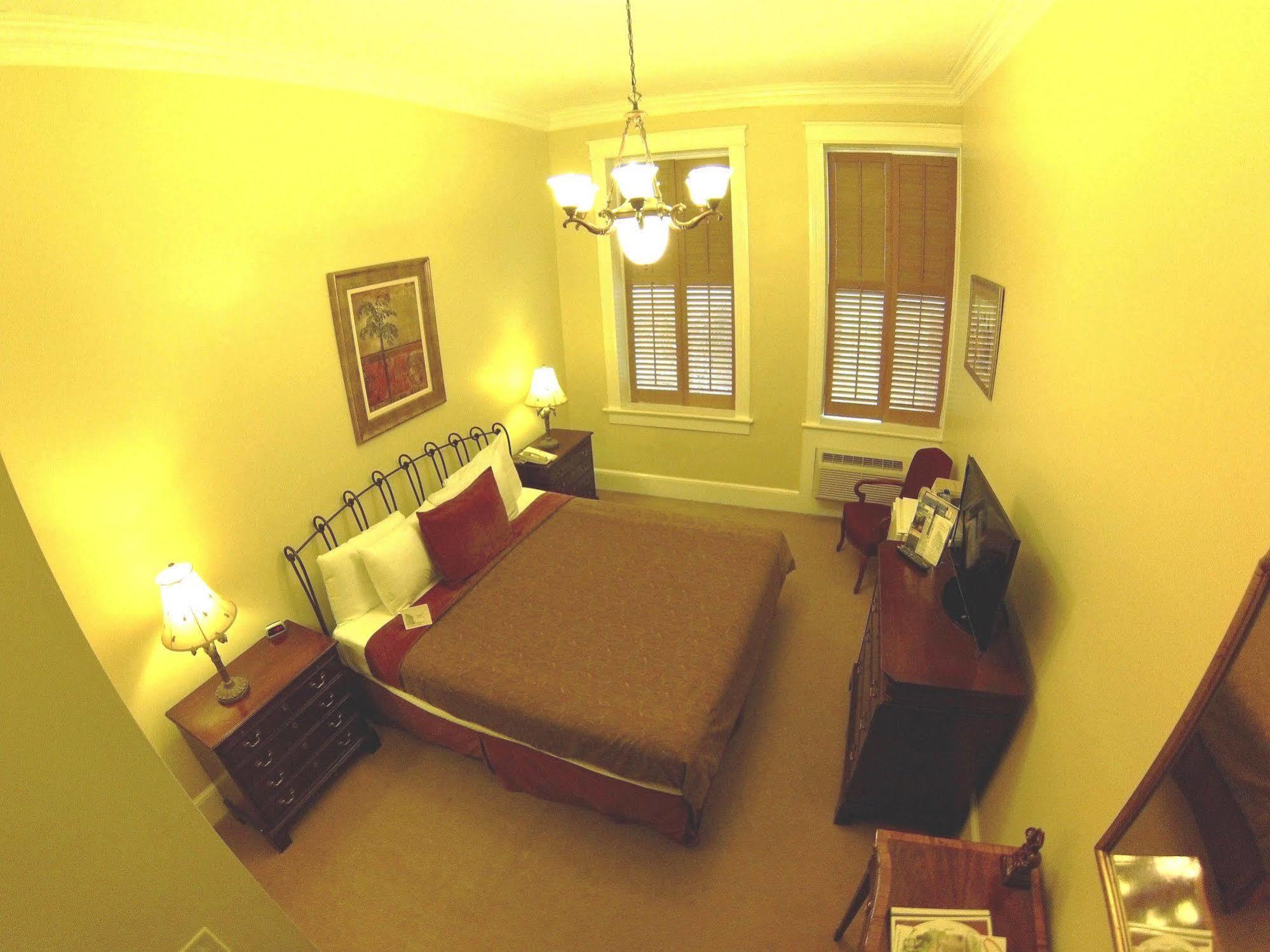 The Biltmore Greensboro Hotel Экстерьер фото